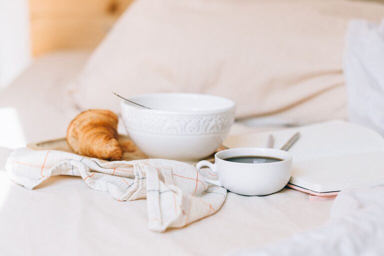 Tips for Creating a Relaxing Morning Routine to Start Your Day Right